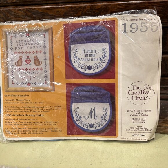 VTG 1985 Creative Circle Blue Armchair Sewing Caddy Cross Stitch Kit NOS - Picture 1 of 8